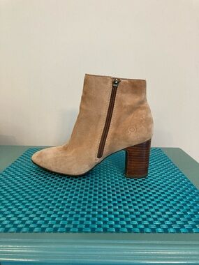 Born Suede Ankle Bootie in Light Tan with Wood Heel Women Size 7